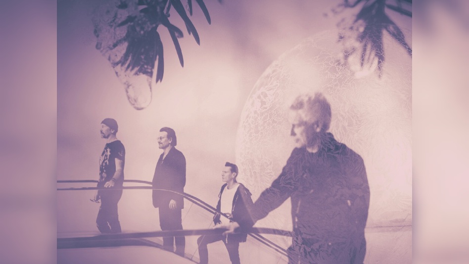 Bild zu: Does love light up your Christmas Tree? - Frohe Weihnachten von u2tour.de