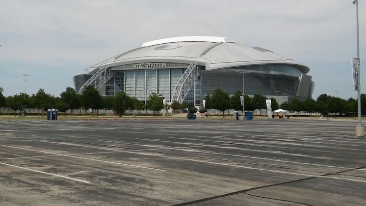 Bild zu: I Will Follow in Dallas