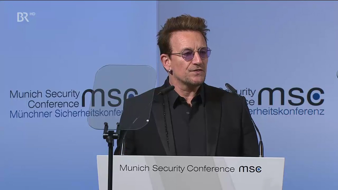 Bild zu: Bono auf der Münchner Sicherheitskonferenz