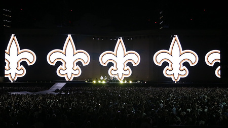 Bild zu: There is a house in New Orleans - They call the superdome...