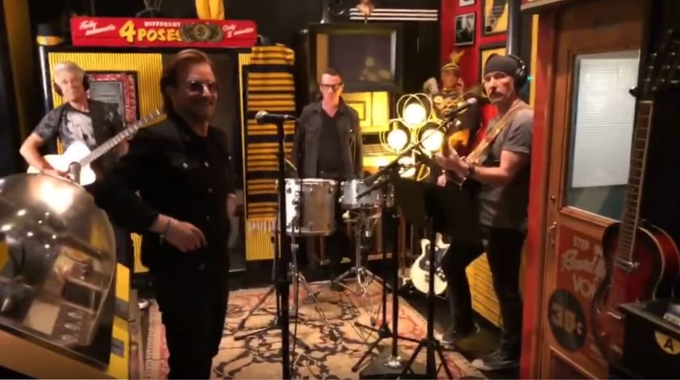 Bild zu: U2 überraschen mit Stippvisite bei Third Man Records