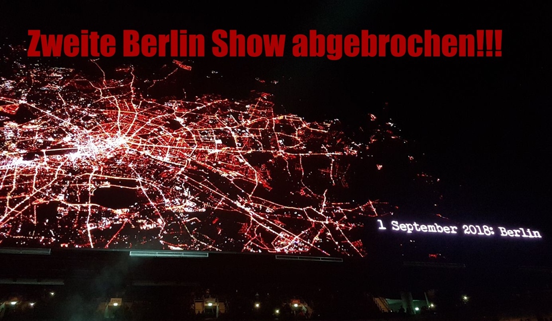 Bild zu: Abbruch in Berlin! - Bonos Stimme versagt
